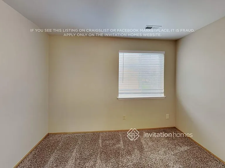 17426 27th Ave NE — Photo 15