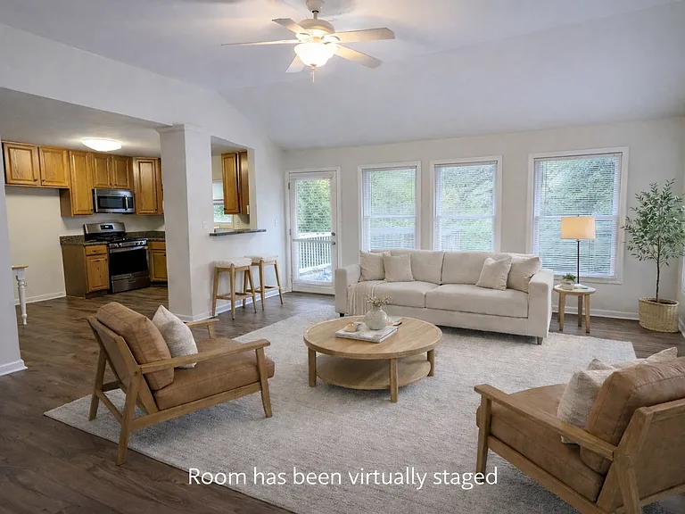 2503 Brooks Dr #1 — Photo 2