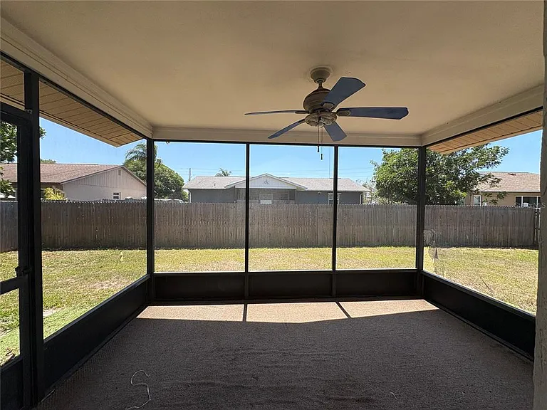 3052 Salton St — Photo 17