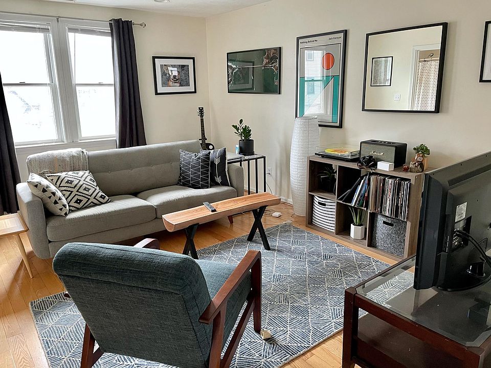 Living room (floor 2)