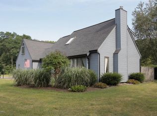 34349 Vauxhill Dr, Paw Paw, MI 49079