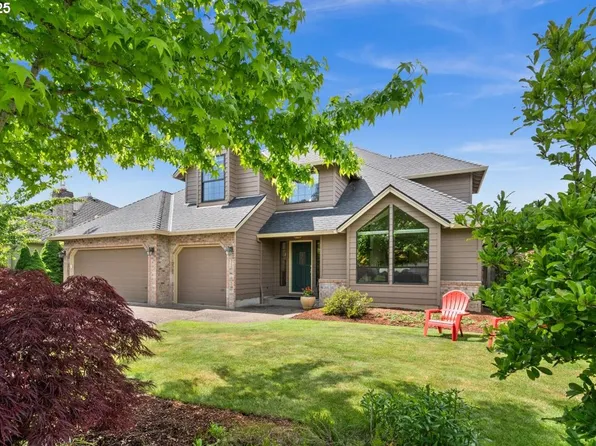 585 NE Geraldine Dr, Hillsboro, OR 97124