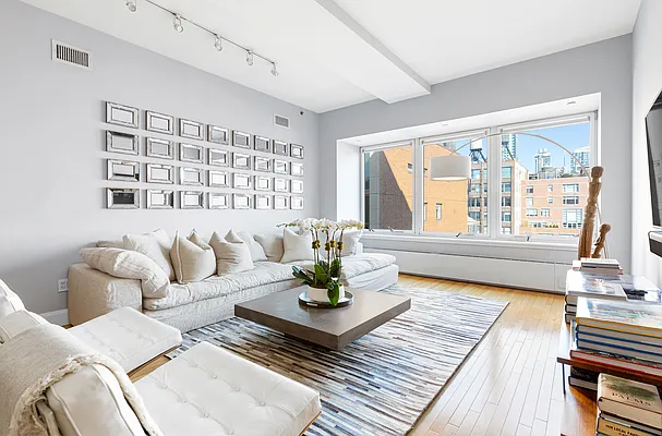 Sold by Compass | media 4