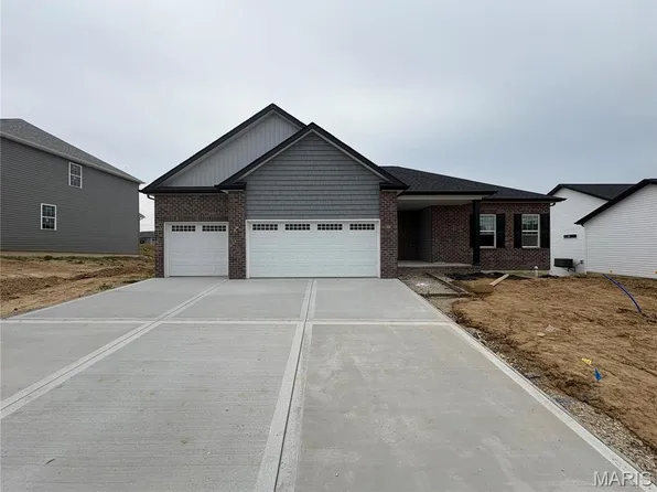 1223 Ole Town Bridge Dr, O'Fallon, IL 62269