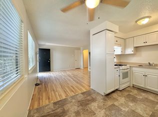 2421 F St, Sacramento, CA 95816