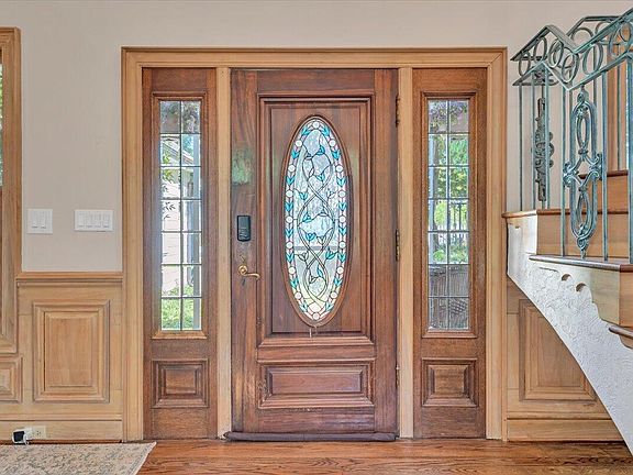 4th image of 6104 Greyholme Ln