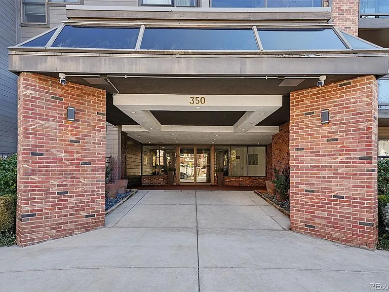 350 Detroit St #209 — Photo 2