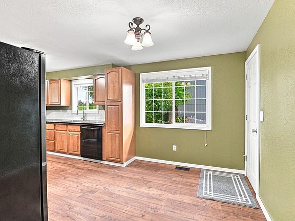 5th image of 10104 E 13th Ave