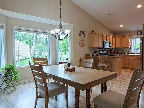 4th image of 2806 Sandy Pines Dr