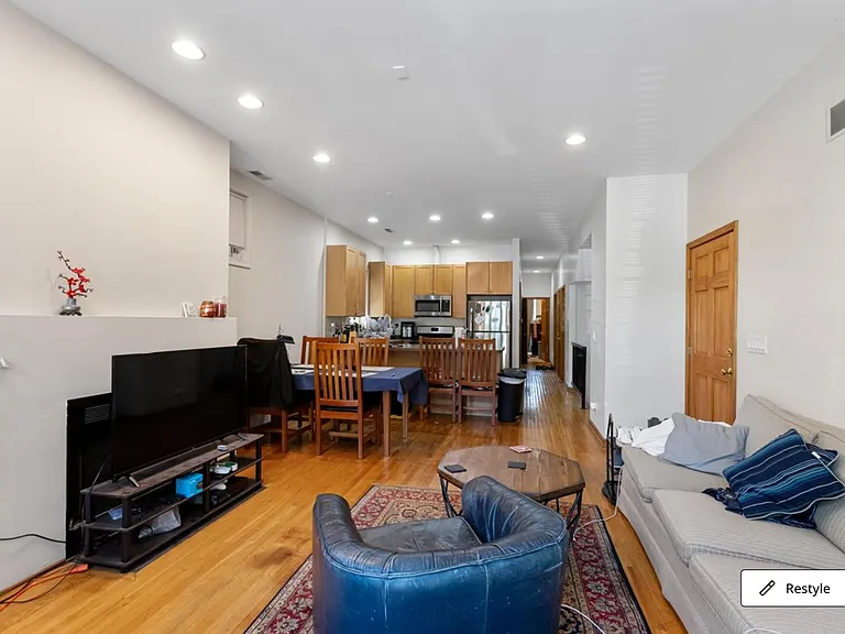 2337 N Greenview Ave #1 — Photo 4