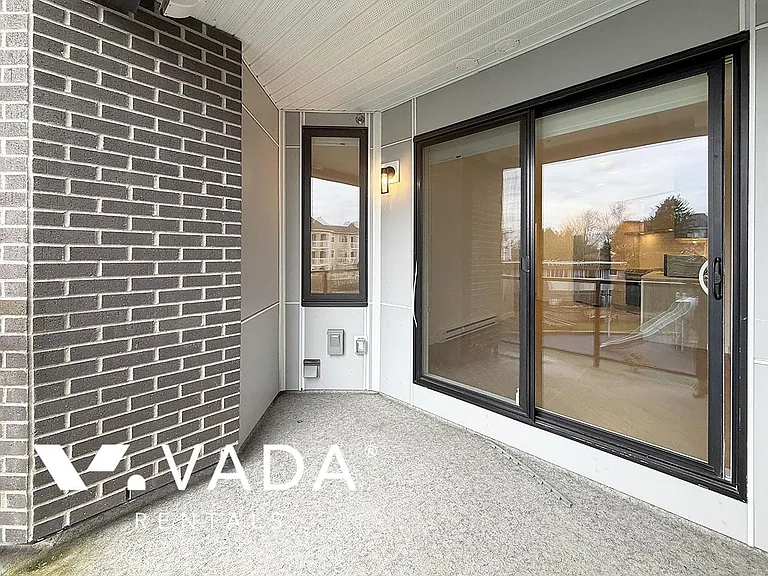 20695 Eastleigh Cres #213 — Photo 3
