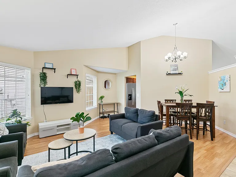 1207 NE 166th Ave — Photo 7