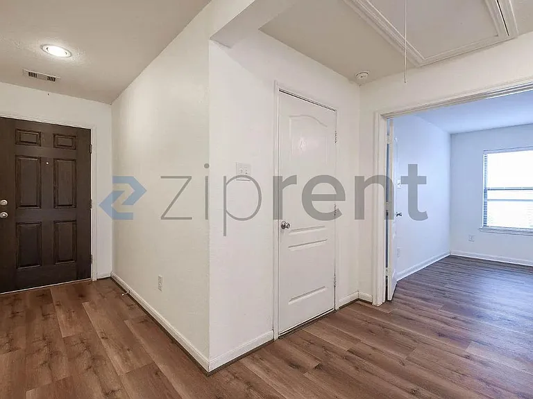 4218 Kendall Rock Ln — Photo 5