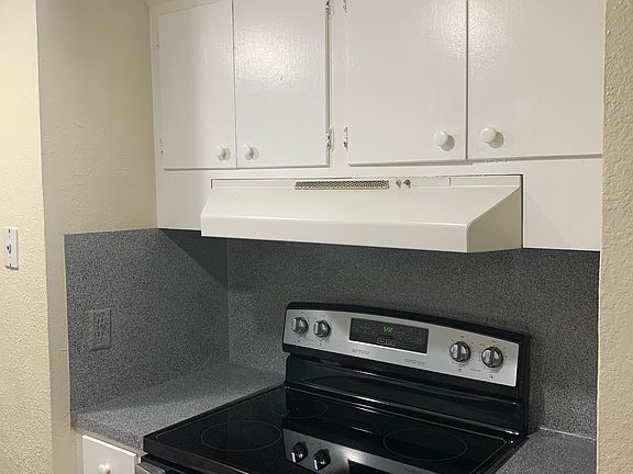 3rd image of 3646 Dalraida Dr #9