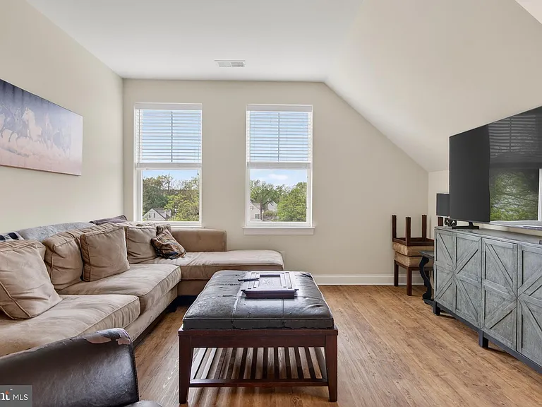 63 E Main St #301 — Photo 4