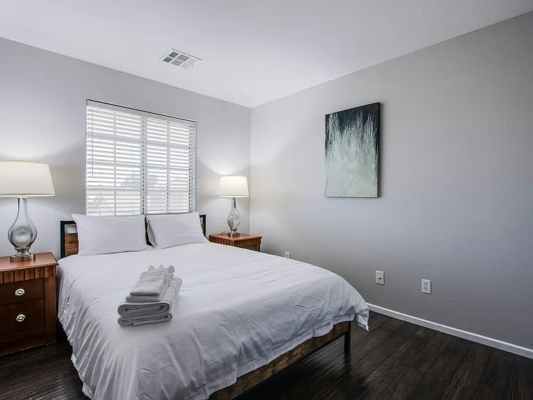 6429 N Corrie Canyon St — Photo 2