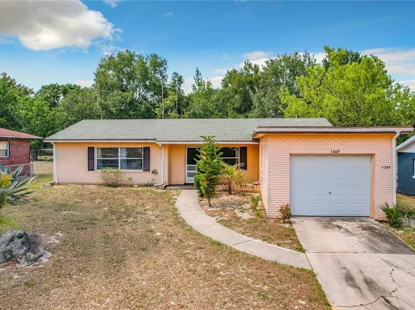 1307 Robert King High Dr, Lakeland, FL 33805