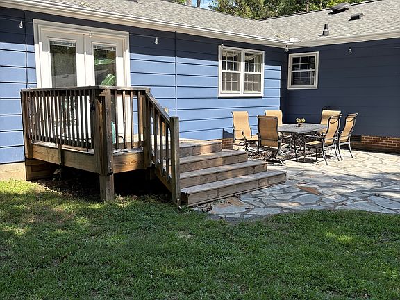 3rd image of 5823 Windham Dr