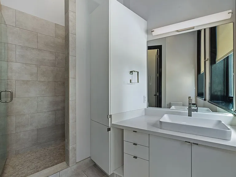 202 Merchant St #2A — Photo 16