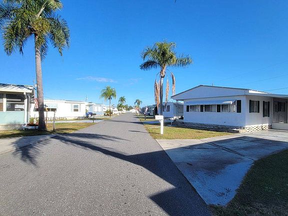 3rd image of 183 Valencia Dr