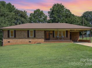 311 Park Dr, Stanley, NC 28164