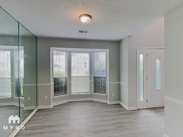 6252 Phillips Lake Cv — Photo 11