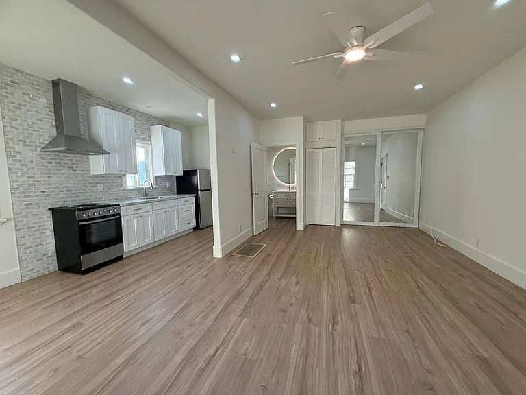 102 Argonne Ave #5 — Photo 1