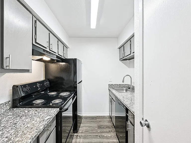 5-print-Woodchase Dr Unit 142-S2603-005