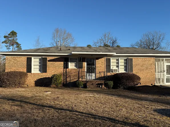 639 Ben St, Swainsboro, GA 30401