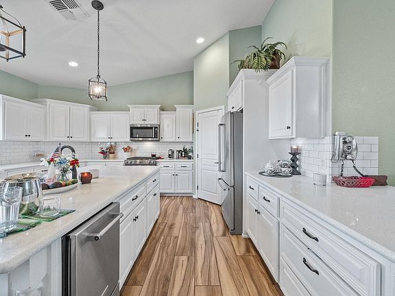 4th image of 4598 W 22nd Pl