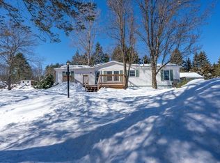 6 Lincoln St, Epsom, NH 03234