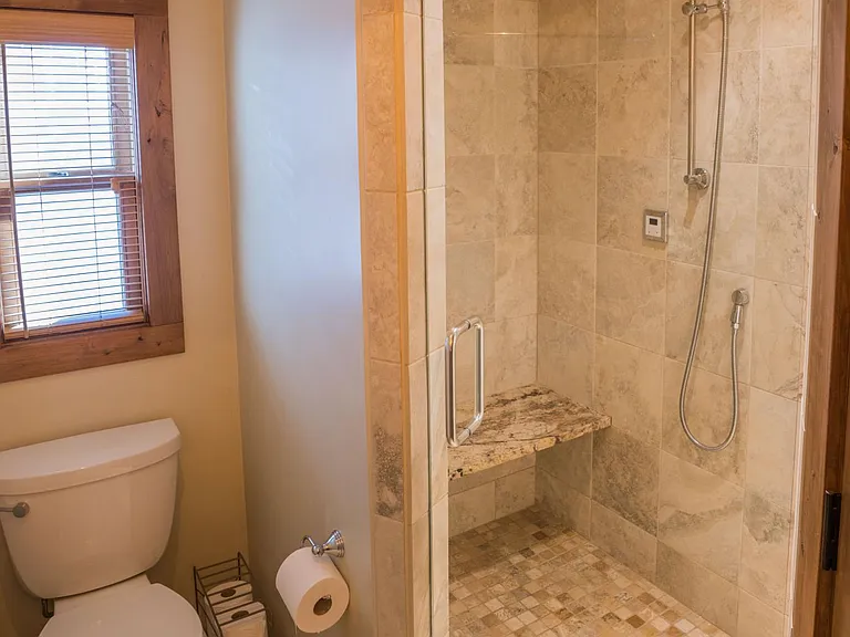 124 Butte Ave — Photo 4