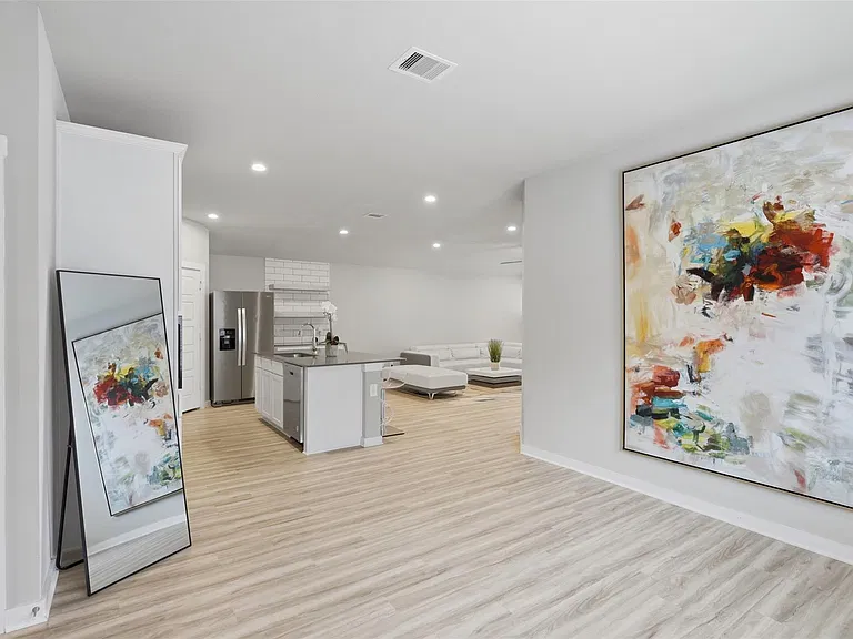 12914 Wempe Way — Photo 4