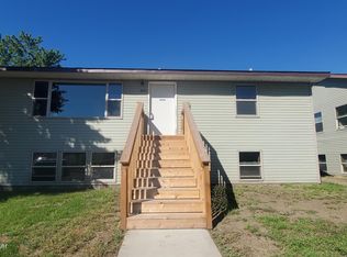 829 3rd Ave W, Dickinson, ND 58601