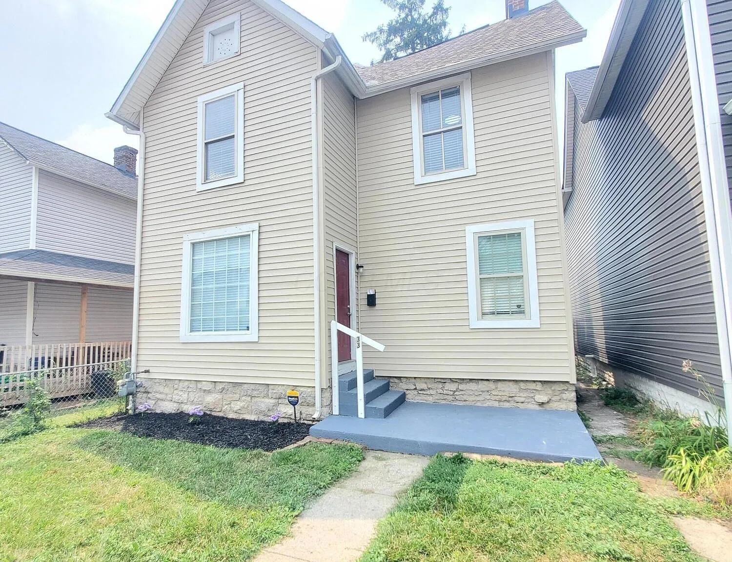 3 bed, 2.0 bath, 1235 sqft, $1,700 — Photo 1