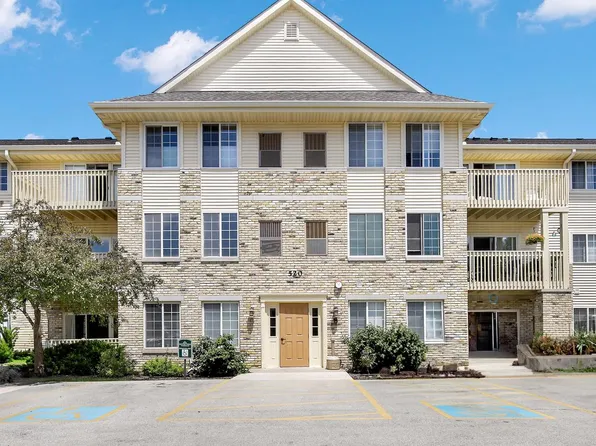 520 Windstone DRIVE #203, Hartland, WI 53029