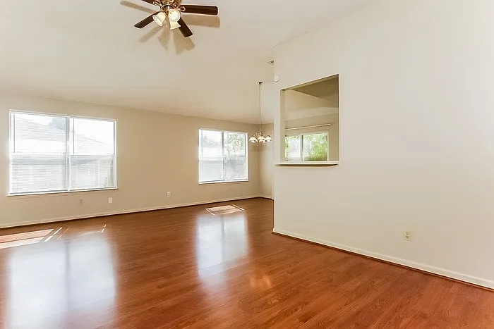 214 Deer Bridge Dr — Photo 4