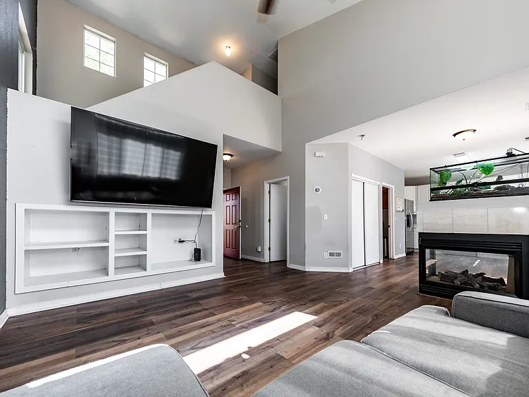 4335 Brush Creek Rd — Photo 17