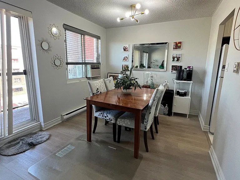 131 Taunton Rd E #409 — Photo 2