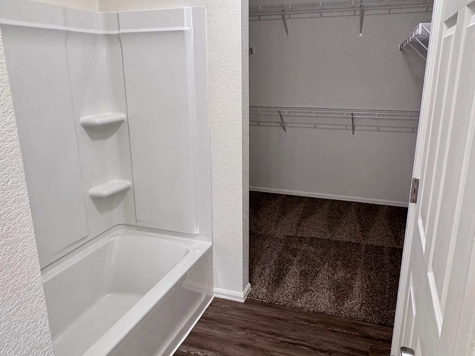 1 bed, 725 sqft, $1,450 — Photo 4