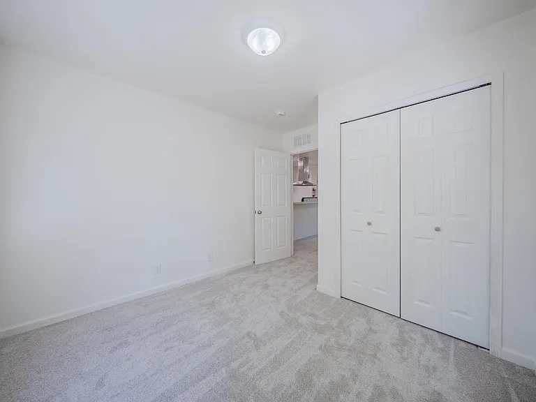 2472 Hawks Ave #2 — Photo 14