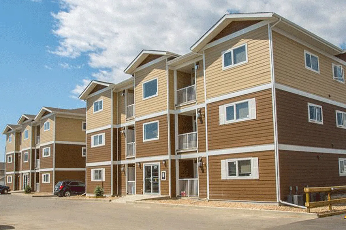 Madison Apartments — Photo 1