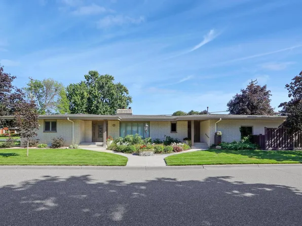 324 2nd St NE, Osseo, MN 55369