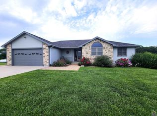 2303 Deer Run Trl, Sabetha, KS 66534