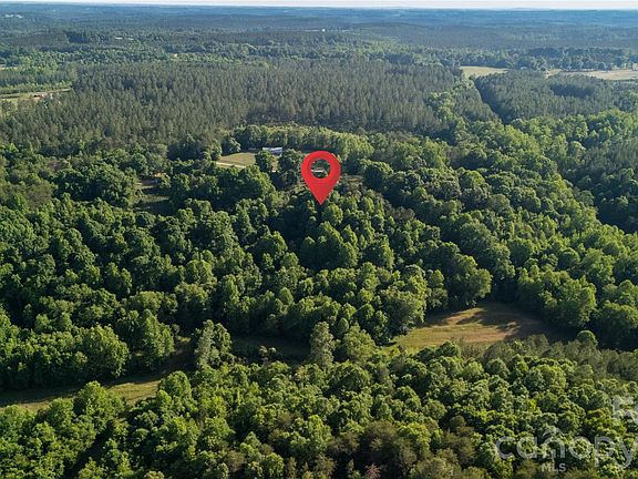3rd image of 193 Brentway Dr
