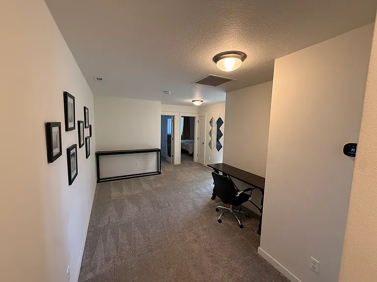 2582 NE Purcell Blvd — Photo 19