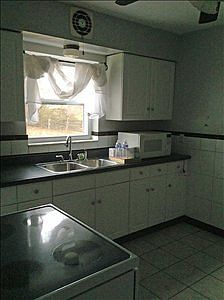 3rd image of 1721 Leona Dr