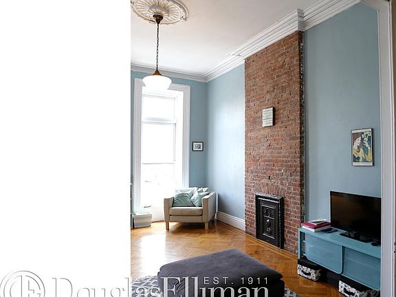 2nd image of 9 Greene Ave APT 1