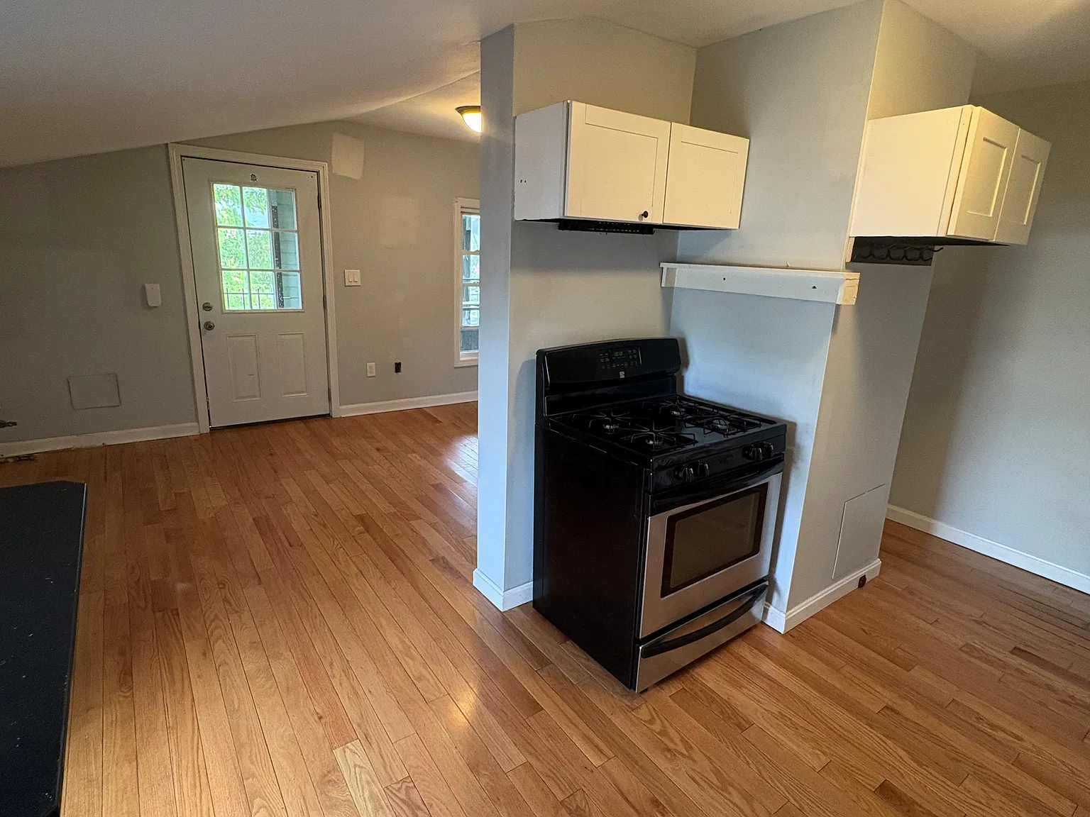 2 bed, $1,600 — Photo 2