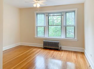 1606 W Berteau Ave #2, Chicago, IL 60613
